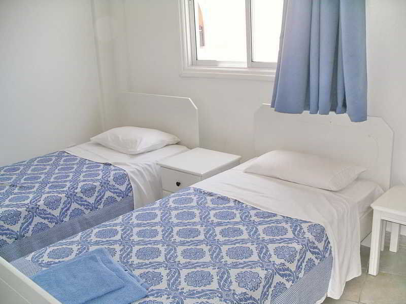 Renos Apartments Polis Eksteriør bilde